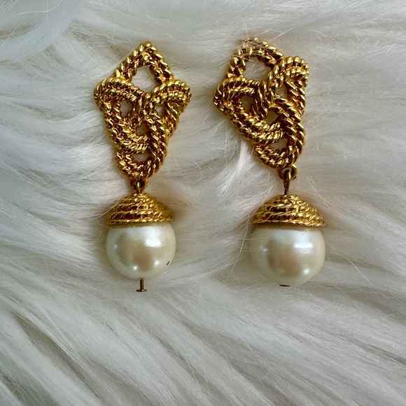 Vintage Avon Celtic Knot w Drop Faux Pearl Pierced Earrings, Gold-Tone - Picture 2 of 8